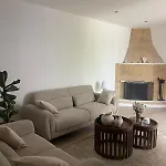 Serenity House * Omodos