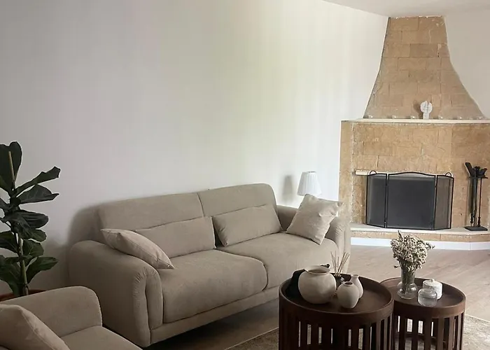 Serenity House * Όμοδος